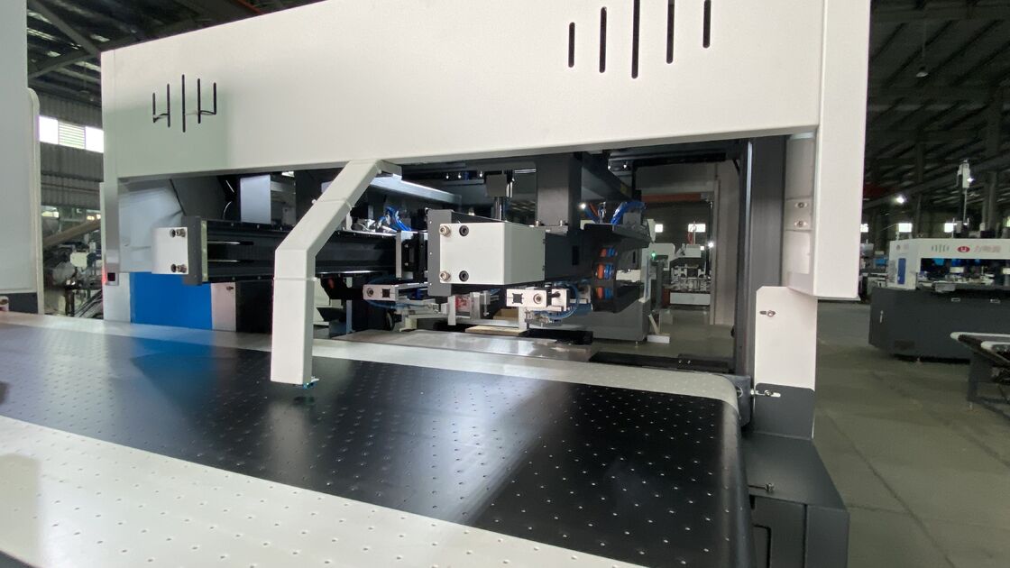 دستگاه ساخت جعبه مقوایی سخت با تغذیه دوگانه و شکل‌دهی دوگانه، سرعت بالا، دقت بالا، کنترل سروو کامل