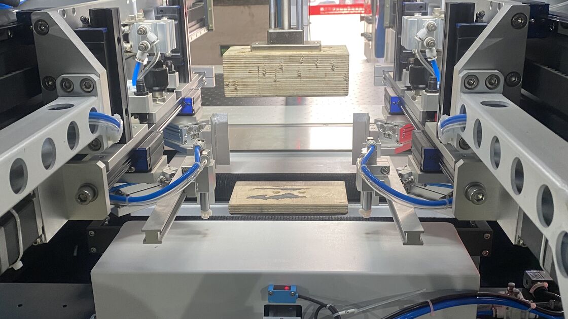 دستگاه ساخت جعبه مقوایی سخت با تغذیه دوگانه و شکل‌دهی دوگانه، سرعت بالا، دقت بالا، کنترل سروو کامل