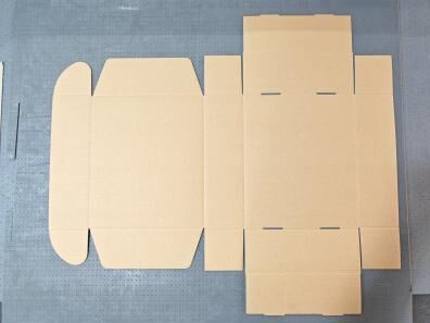 دستگاه برش مواد انعطاف پذیر غیر فلزی LY-RM-1209 (دستگاه نمونه ساز) دستگاه نمونه سازی CNC / دستگاه نمونه ساز / تولید دسته کوچک / دستگاه برش مواد