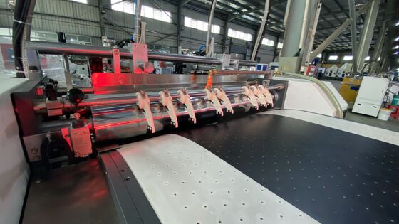 دستگاه ساخت جعبه مقوایی سخت با تغذیه دوگانه و شکل‌دهی دوگانه، سرعت بالا، دقت بالا، کنترل سروو کامل